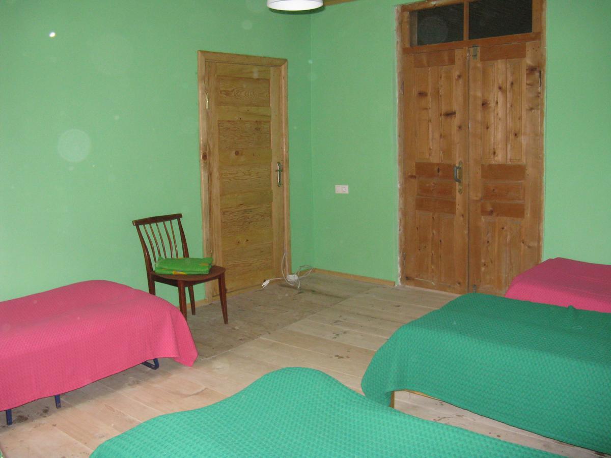 Ushba Hotel Mestia Ngoại thất bức ảnh